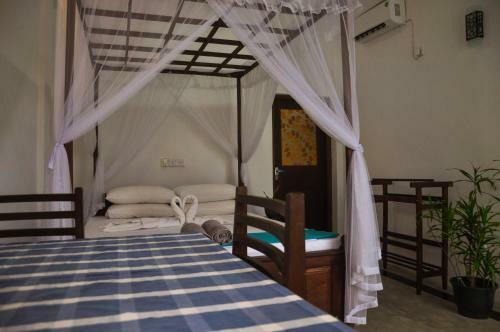 Bed & Breakfast Gem Light Guest House Hikkaduwa