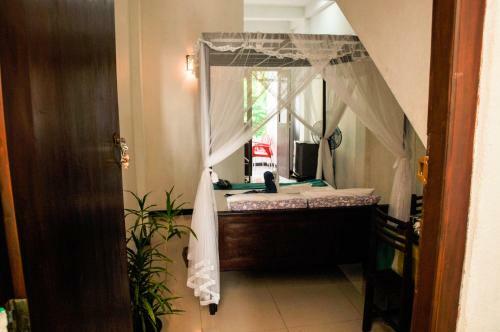 Bed & Breakfast Gem Light Guest House Hikkaduwa