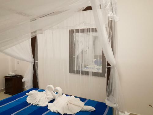 Scenery River Star Hotel