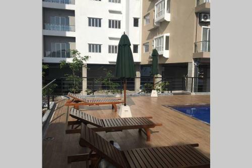 One Bed Room Apartment With Living And Kitchen