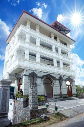 Hotel Crown & Crown Kandy