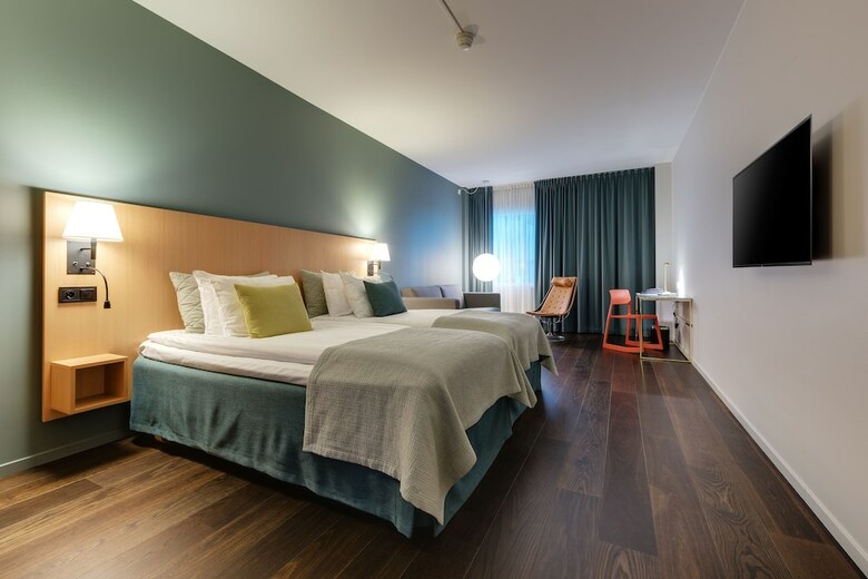 Hotel Quality Globe