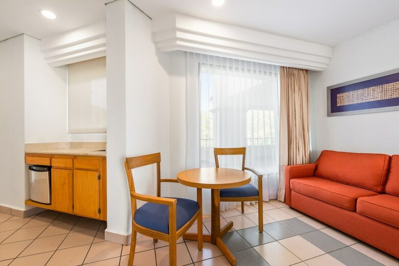 Hotel Crown Pacific Huatulco All Inclusive