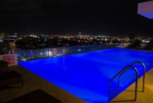 Apartamentos Rooftop Pool @ Mabolo Garden