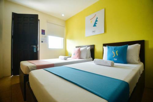 Sans Hotel At Rana Cebu - Vaccinated Staff