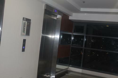 Apartamento Horizon 3mins Walk To Mall By Celyn
