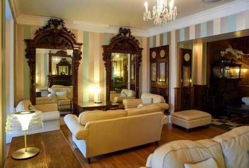 The Portmeirion Hotel & Castell Deudraeth