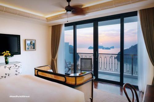 Villa *bom Homes* Flamingo Cat Ba Resort