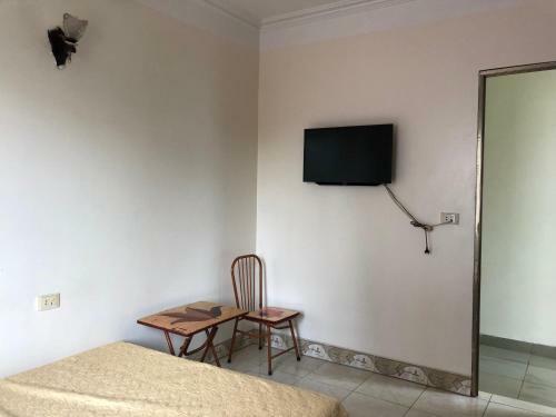 Bed & Breakfast V A Motel