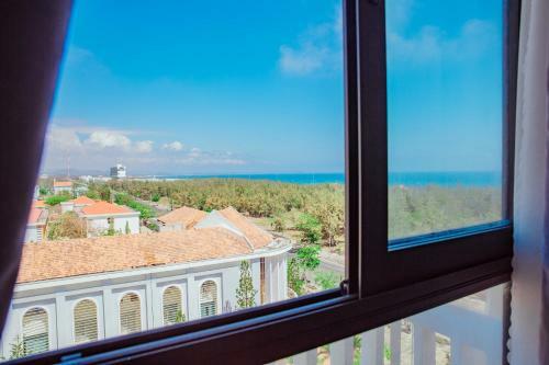 Luxury Hotel Ph� Y�n