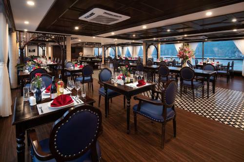 La Casta Regal Cruise