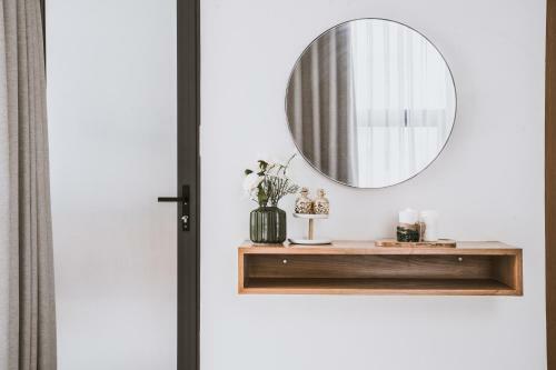 Maple Suite Hotel & Apartment