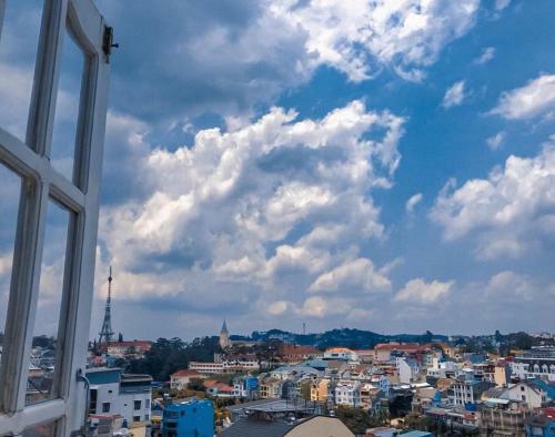 Anh H�o Hotel