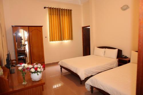 Quang Chien Hotel