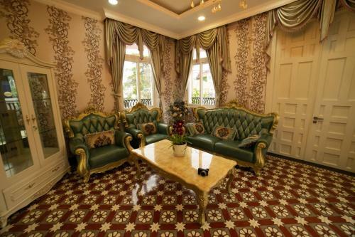 ?� L?t 33 Villa