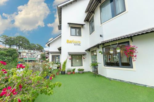 Gerbera Villa Hotel Da Lat