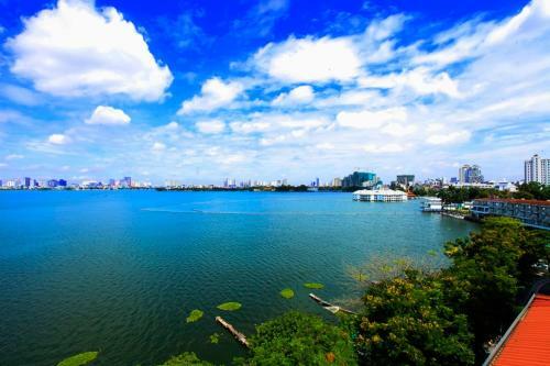 Hanoi Home 2 - Lake View Apartment
