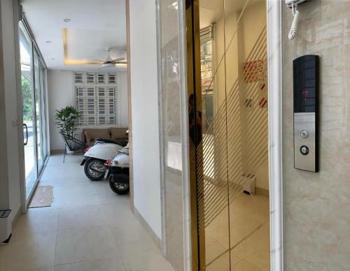 Lyn House - Service Apartment Hoang Quoc Viet