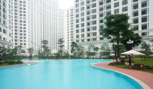 Asahi Luxstay - Royal City Apartment