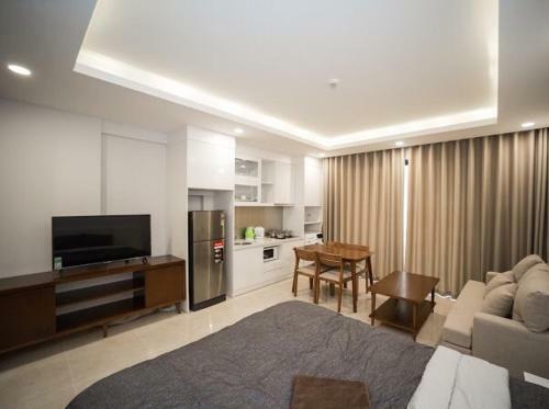Bom Homes- Vinhomes D'capital- Service Apartment