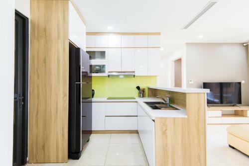 Bom Homes- Vinhomes D'capital- Service Apartment