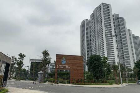 Bom Homes- Vinhomes Greenbay- Service Apartment