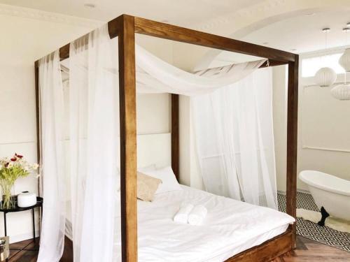 Hotel Aura Home 7