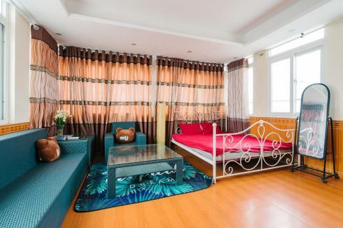 Aura Home 5