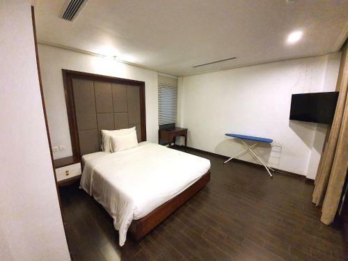 Thaicom Apartment