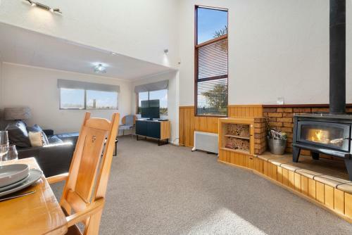 Rapid River Retreat - Turangi Holiday Home