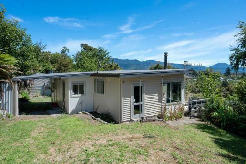 Gosling Getaway - Turangi Holiday Home