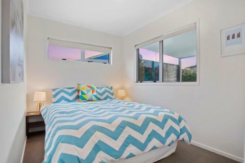 The Bach - Waihi Beach Holiday Home