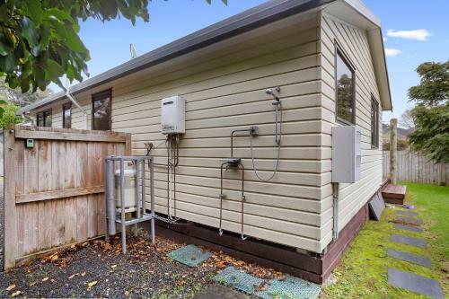 Relax Cabin - Waihi Beach Holiday Home
