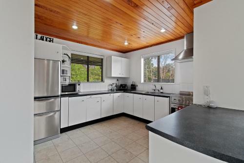 Fun Time On Dillon - Waihi Beach Holiday Home