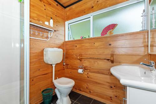 Bach And Relax - Oakura Holiday Home