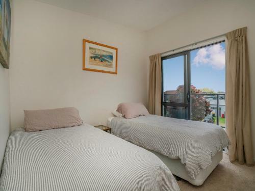 Beachy Keen - Whangamata Holiday Apartment