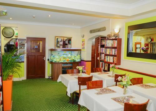 Hotel Heathrow Palace