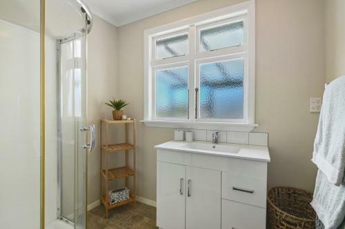 Bliss On Barratt - Blenheim Holiday Home