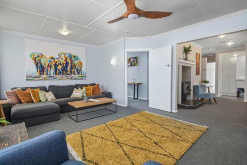 Bliss On Barratt - Blenheim Holiday Home