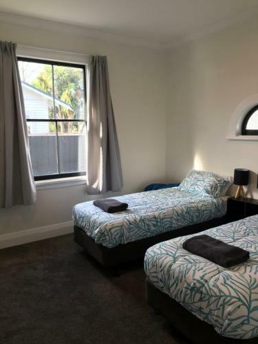 Te Waiharakeke Holiday Home