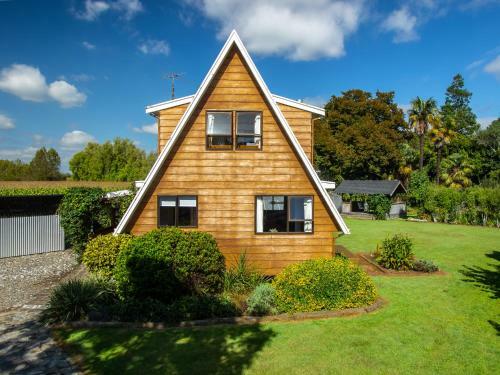 Evergreen Cottage - Motueka Holiday Home