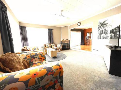 Just Like Your Own House -free Gift Per Night