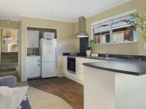 Ultimate Convenience, Walk-to-town Townhouse