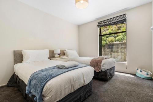 The Alpine - Close To Central Queenstown ** New **