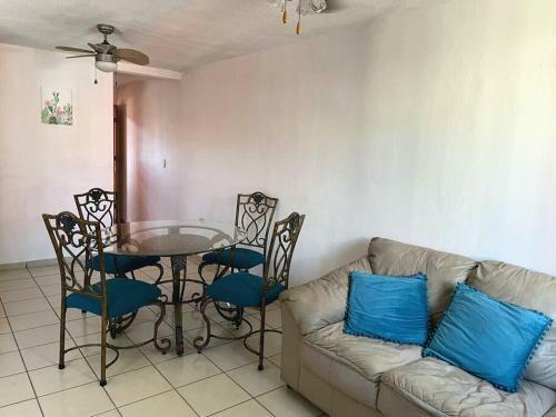 Casa Rustica, 5 Min Aeropuerto 10 Min Malec�n