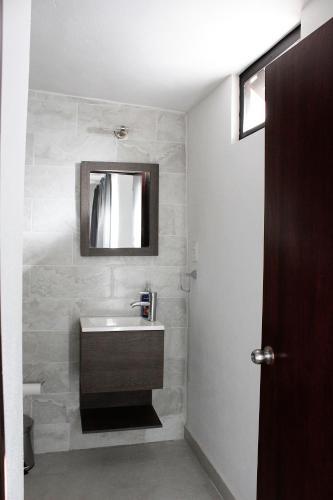 Hostal Suites Ciento 37