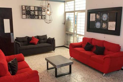 Casa Para 14 Personas A 5 Cuadras de Chapultepec Gdl