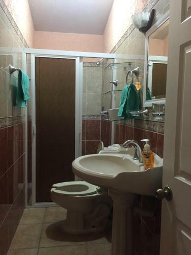 4 Recamaras, Zona Sur, Wifi, Jardin, Cochera