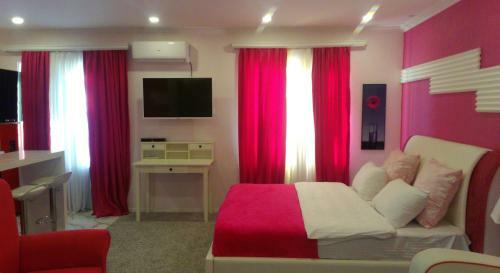 Pink Apartment Near Airport