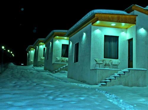 Paradise Sadgeri Cottage